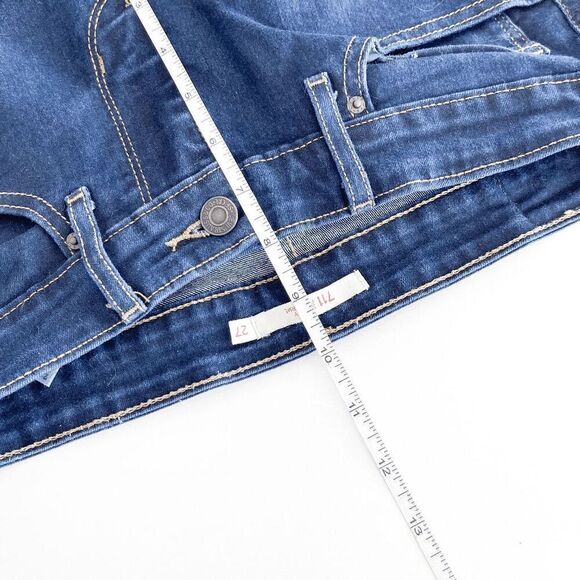 Levis 711 Womens Classic Medium Wash Denim Skinny Jeans Stretch Blue Size 27 - Picture 8 of 10